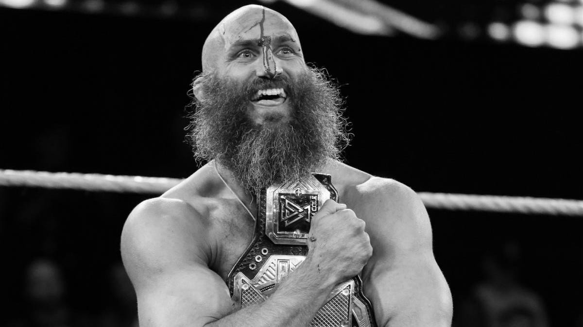 10 Awesome Ways Wrestling Champions Elevated Titles