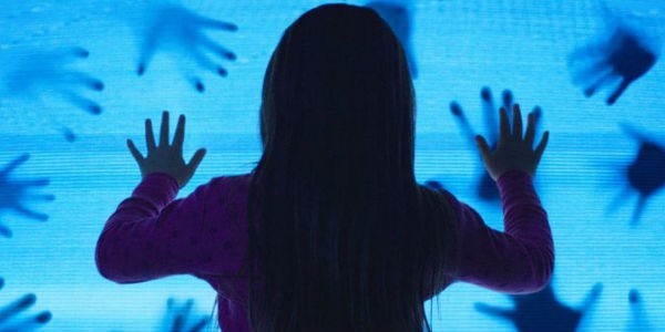 Poltergeist 2015 Still 2