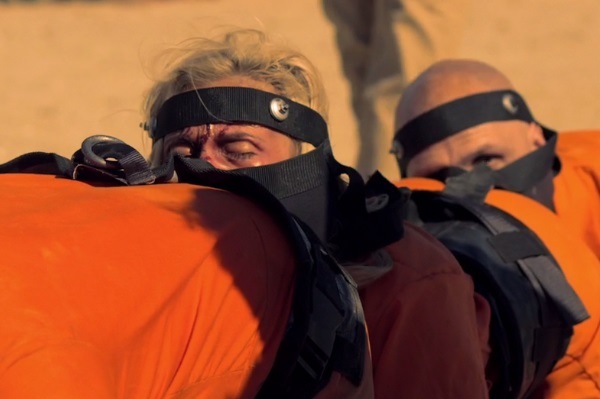 27 Wtf Moments From The Human Centipede 3 – Page 22