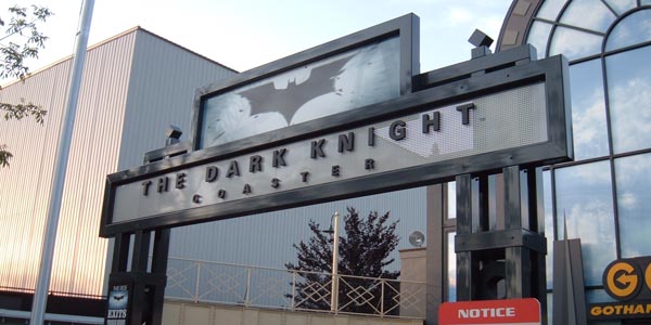 The Dark Knight Coaster Entrance Six Flags Great America