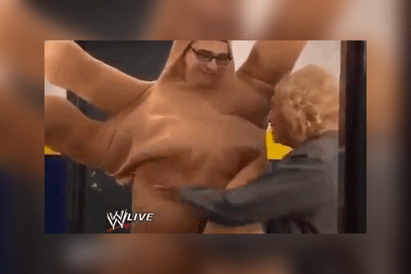Mae-Young-Hand-600x400.gif