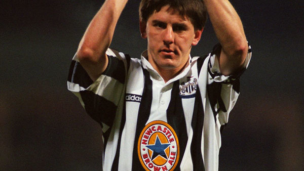 Peter Beardsley Newcastle Applause