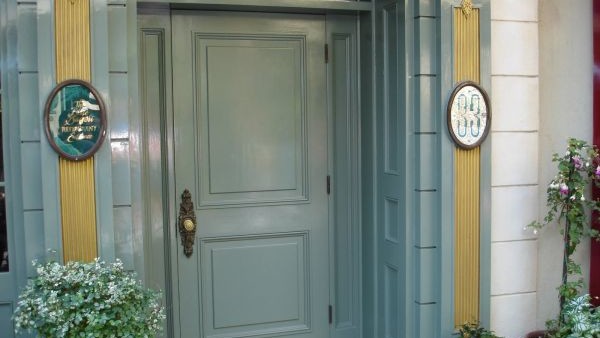 Disneyland Club 33 Door
