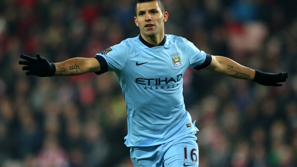 Manchester City's Sergio Aguero celebrates his goal during their English Premier League soccer match against Sunderland at the Stadium of Light, Sunderland, England, Wednesday, Dec. 3, 2014. (AP Photo/Scott Heppell)