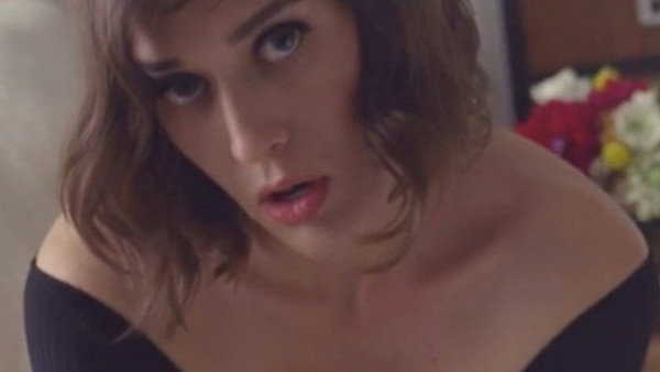 10 Things You Didn T Know About Lizzy Caplan