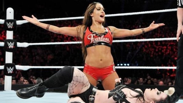 WWE Divas Champion Nikki Bella Dealing With Back Injury