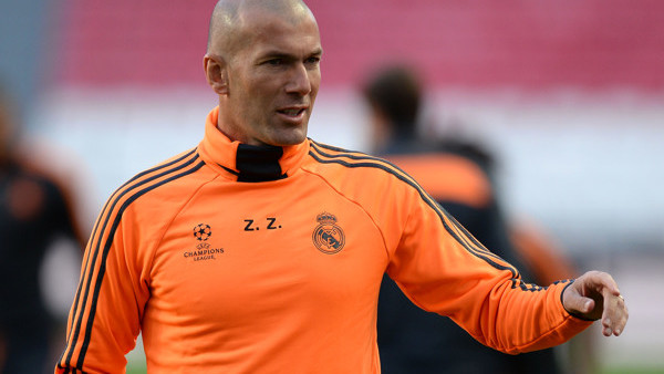 Real Madrid coach Zinedine Zidane during training