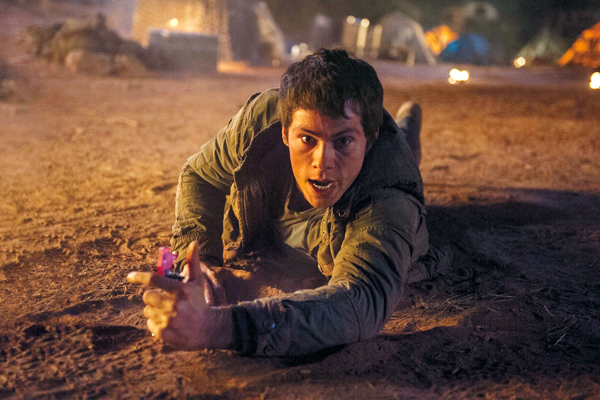 Review: 'The Maze Runner' feels refreshingly low-tech