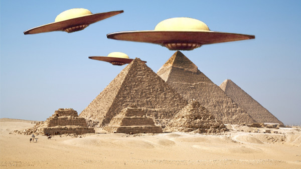 pyramid aliens