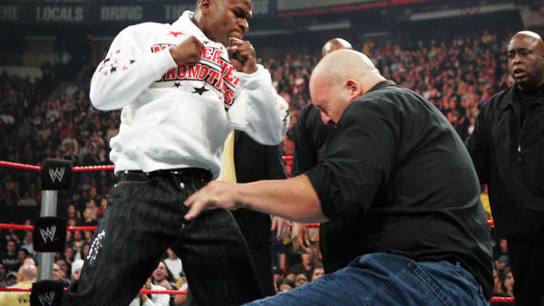 Floyd Mayweather and Big Show - No Way Out 2008