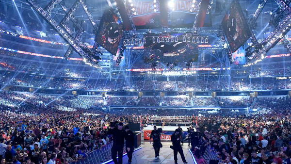 WrestleMania 32 Crowd