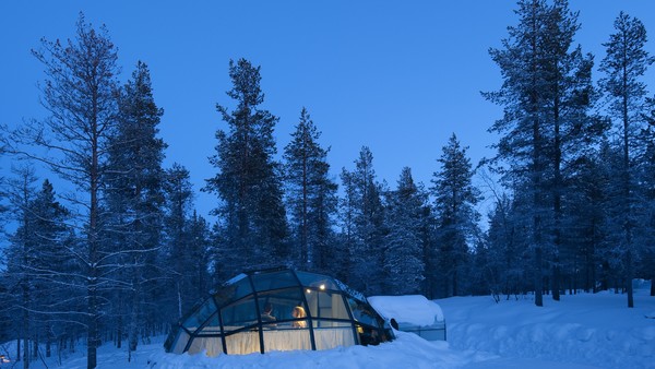 Finland, Lapland, Saariselka, Hotel Kakslauttanen, glass igloo