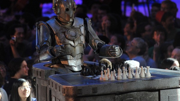 Cyberman chess robot