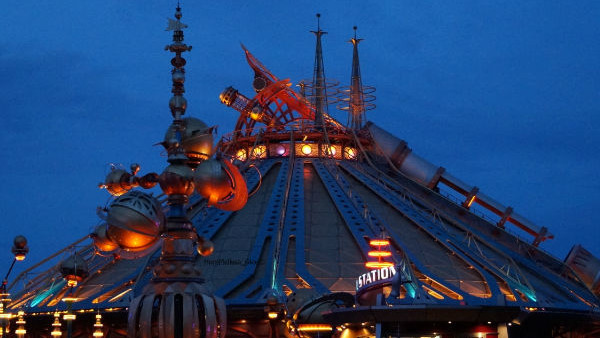 Space Mountain Disneyland Paris.jpg