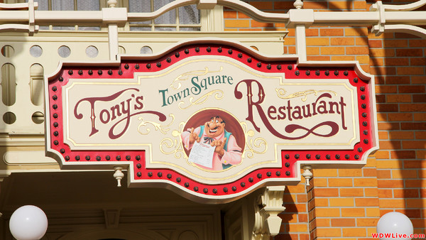 Tonys Town Square Restaurant