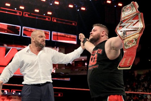 6 Ups & 8 Downs From Last Night's WWE Raw (Aug 29) – Page 1