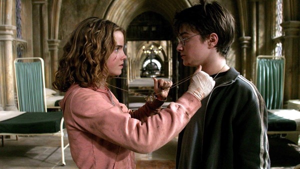 Harry Potter Prisoner Of Azkaban Hermione Time turner 