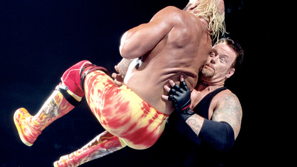 Resultado de imagem para The Undertaker vs. Hulk Hogan - Judgement Day 2002