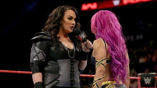 Nia Jax Sasha Banks