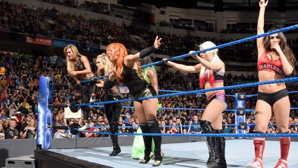 SmackDown Women's Roster