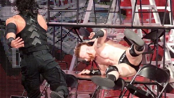 Roman Reigns Sheamus TLC