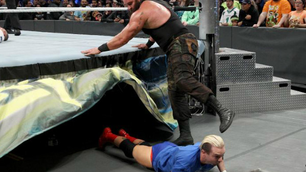 James Ellsworth Braun Strowman Survivor Series