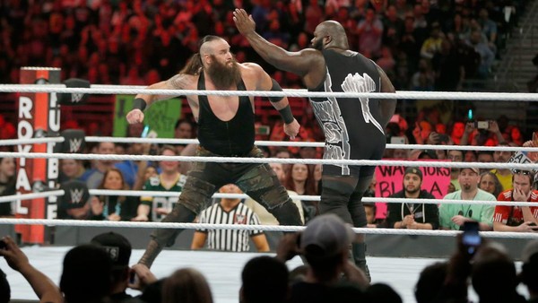 braun strowman mark henry