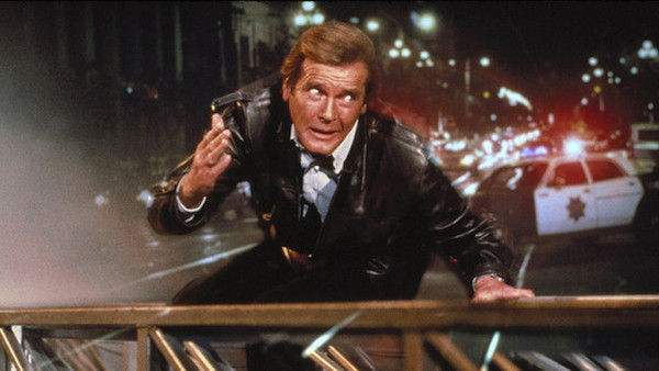 Roger Moore a View to a Kill
