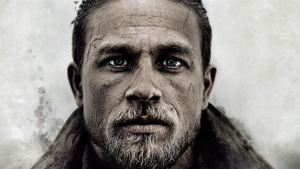 charlie hunnam king arthur