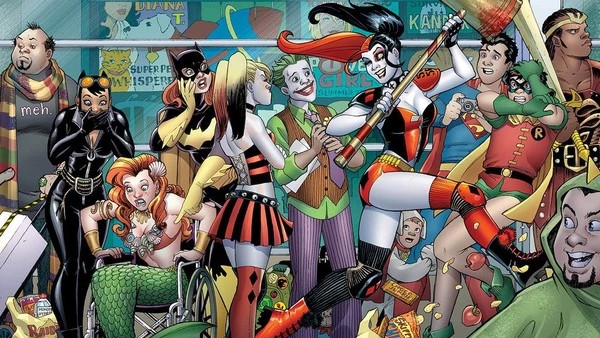 Harley Quinn invades San Diego Comic Con