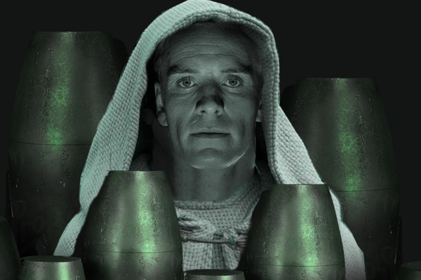 Michael Fassbender Kisses Michael Fassbender In 'Alien: Covenant' Michael Fassbender Kisses Michael Fassbender In 'Alien: Covenant'