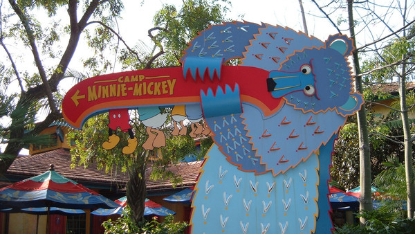 Camp Mickey Minnie Disney Animal Kingdom