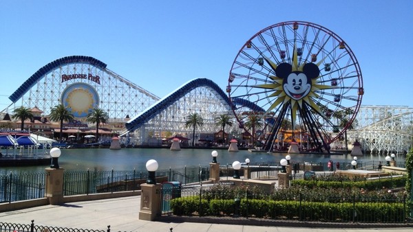 Mickey Fun wheel California Adventure Disneyland