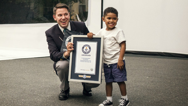 Watch 3 Year Old Joel Jovine And Volvo Trucks In The World S Largest Unboxing A New GUINESS WORLD RECORDS Title_1