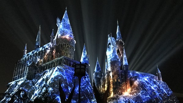 Hogwarts Christmas Harry Potter Universal Orlando