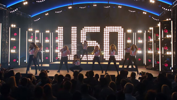 guy group in pitchperfect 3