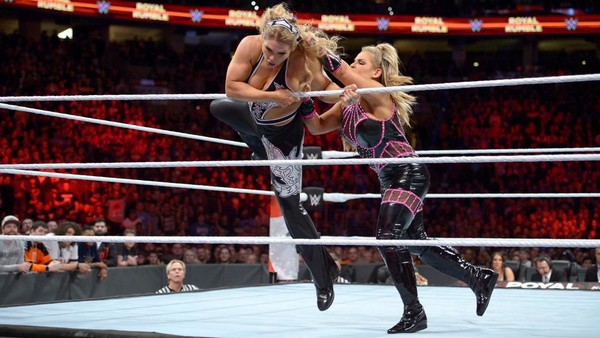 Beth Phoenix Natalya