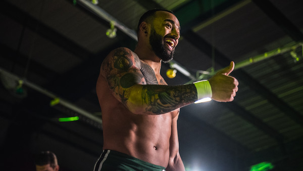 Ricochet Thumbs Up