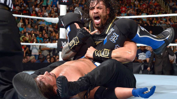 AJ Styles Roman Reigns