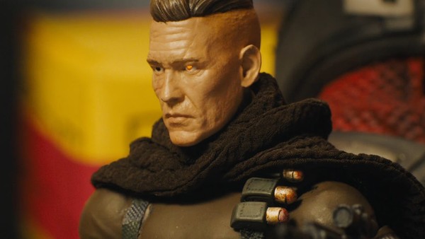 Deadpool 2 Cable Action Figure Close Up