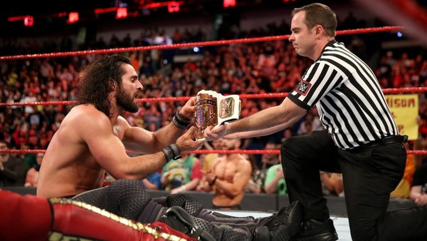 Seth Rollins IC title