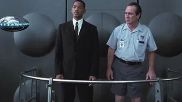 Men In Black II Lift