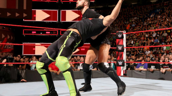 Finn Balor Seth Rollins