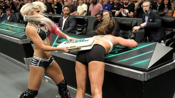 Alexa Bliss Ronda Rousey