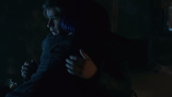 Titans Robin Raven Hug