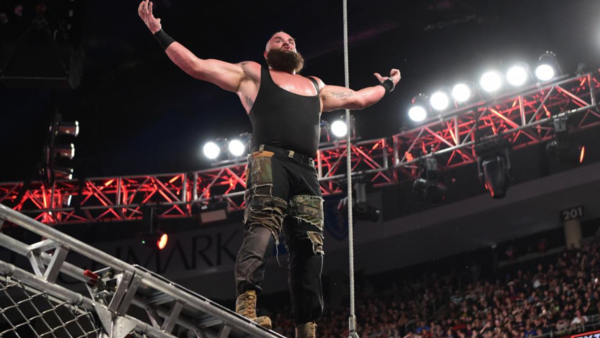 Strowman WWE Cage
