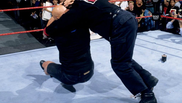 Steve Austin Vince McMahon Stunner