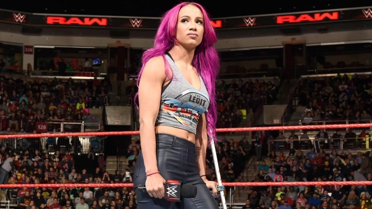 Sasha Banks Dealing With Unknown WWE Injury?