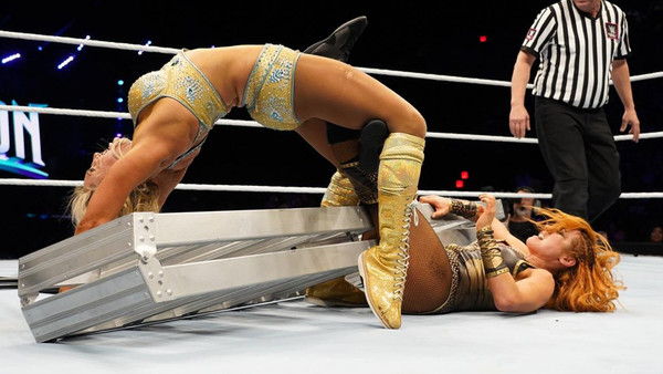 WWE Evolution 2018 Charlotte Flair Becky Lynch