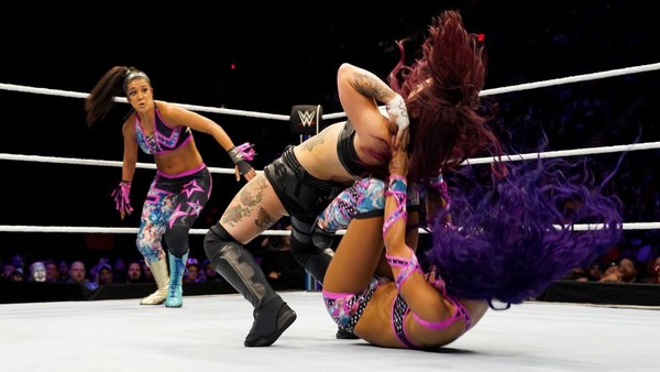 six women's tag